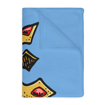LINAJE REAL Crown Microfiber Blanket - Cozy Two-Sided Print for Comfort and Inspiration